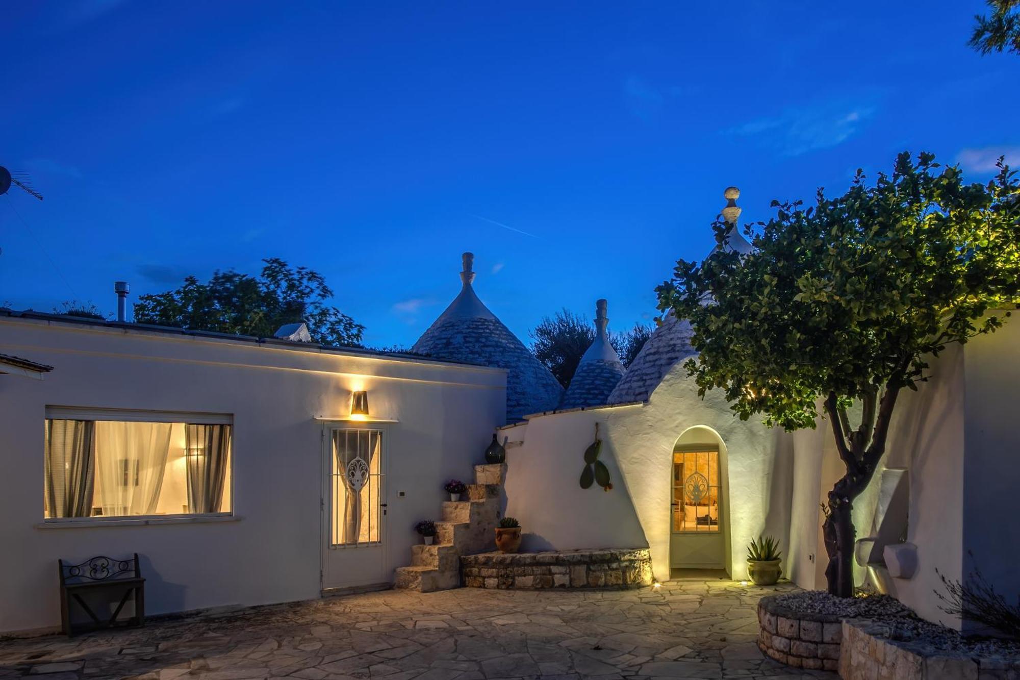 Holiday home Trullo Limone Ostuni
